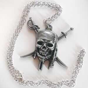 Pirate Skull and Crossbones pendant necklace